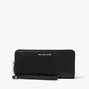 Michael Kors Leather Continental Wristlet